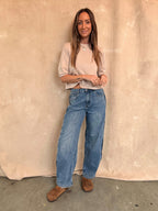 1️⃣ Jordy top dames viscose polyester
2️⃣ Comfortabele dames top onesize XS L
3️⃣ Jordy top zachte kwaliteit dames
4️⃣ Jordy top gecombineerd met jeans
