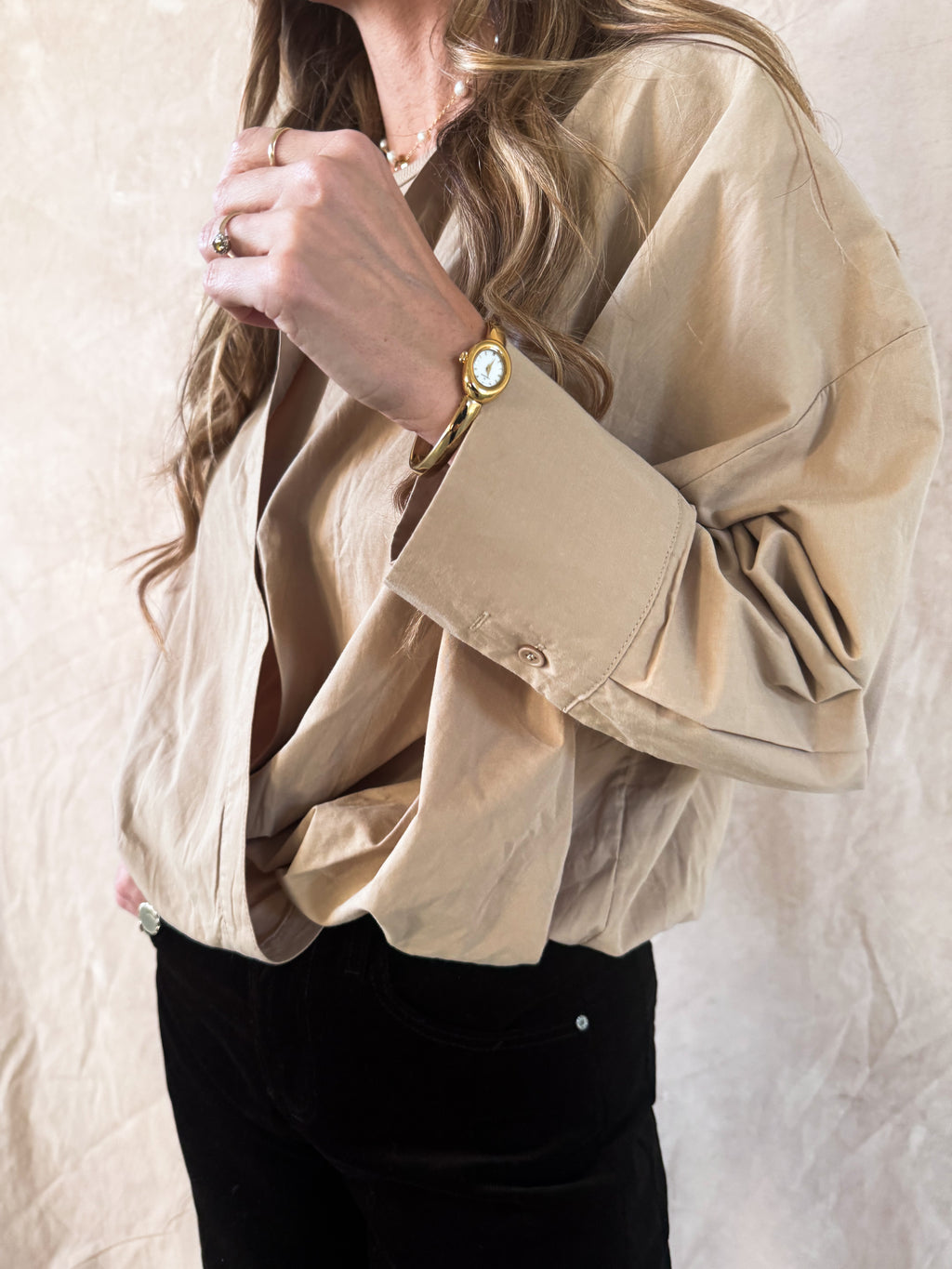 Bo blouse zandkleur – Dames blouse met vast singlet