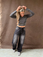 1️⃣ Nova glitter silver top dames
2️⃣ Stretch glitter top zilver XS tot M
3️⃣ Zilveren glitter top feestelijke outfit
4️⃣ Model draagt Nova glitter silver top maat M
