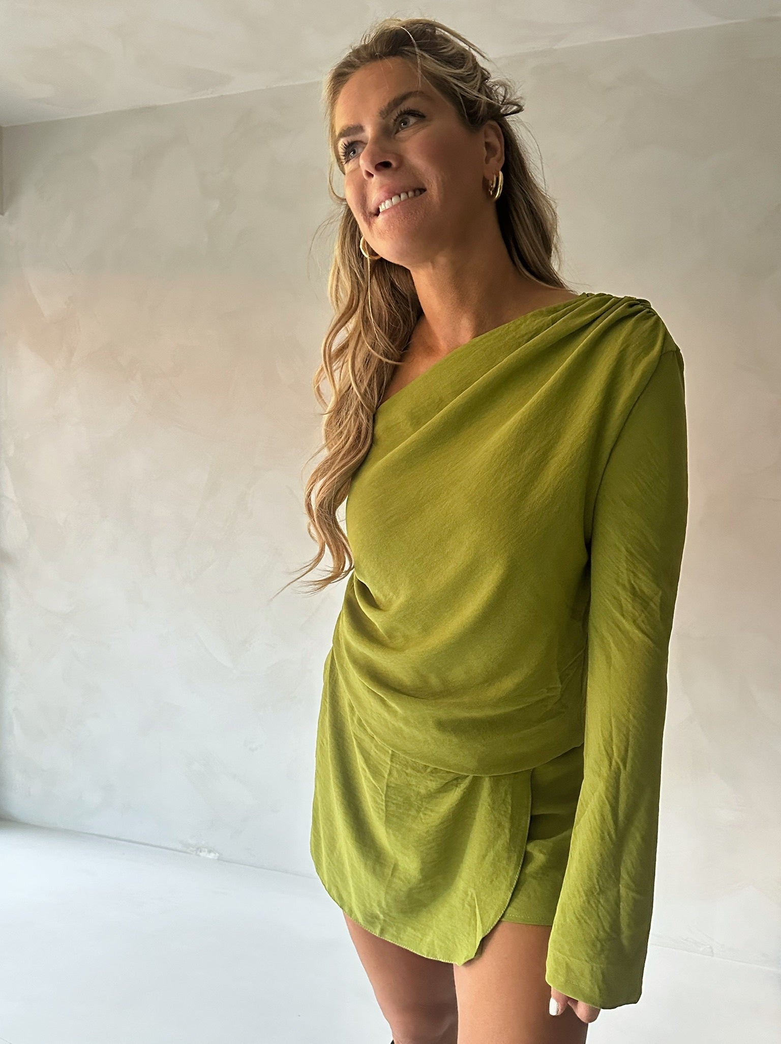 Ozzy Off Shoulder Top