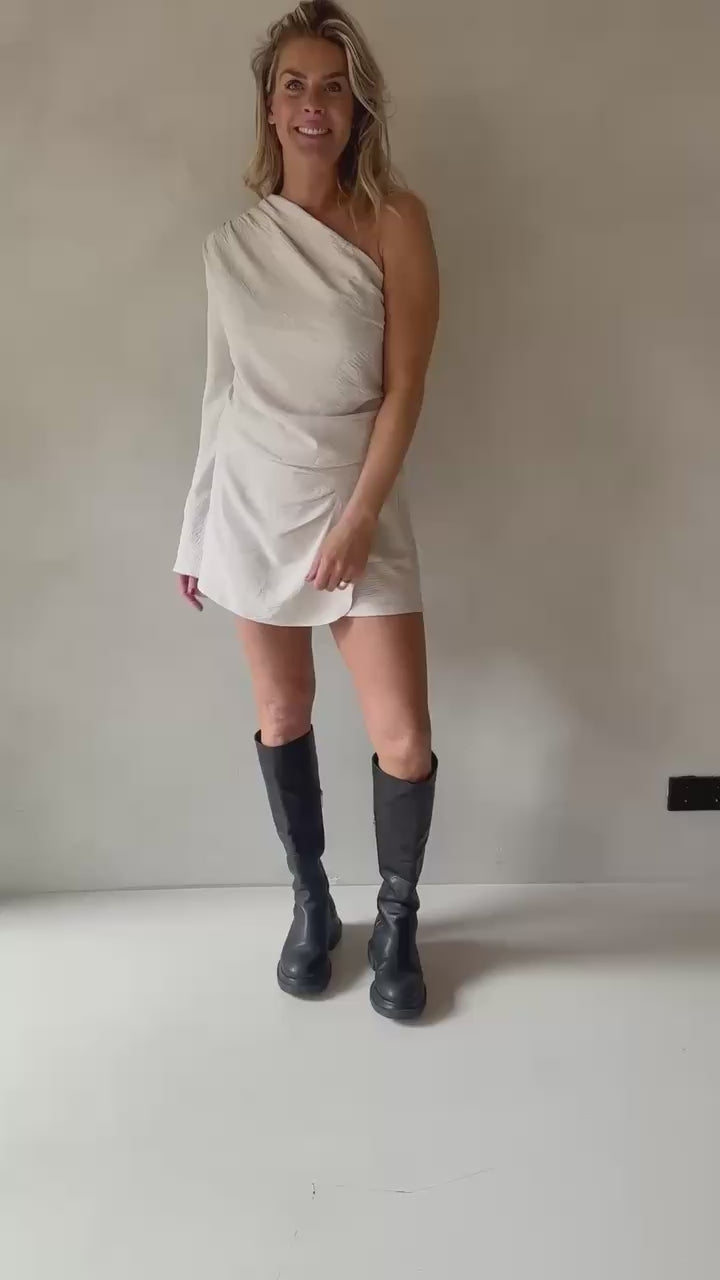 Ozzy Off Shoulder Top